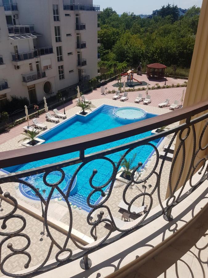 Flora Beach Private Aparthotel Pomorie Exterior foto